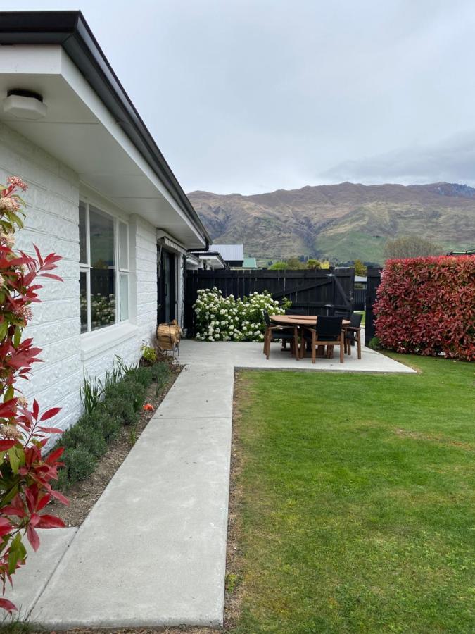 1 - Delightfully Fresh, Private Home Close To Town Wanaka Exterior foto