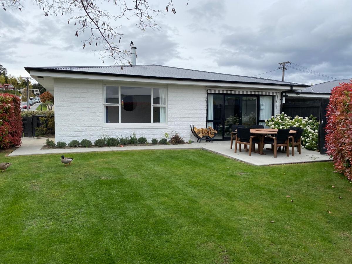 1 - Delightfully Fresh, Private Home Close To Town Wanaka Exterior foto